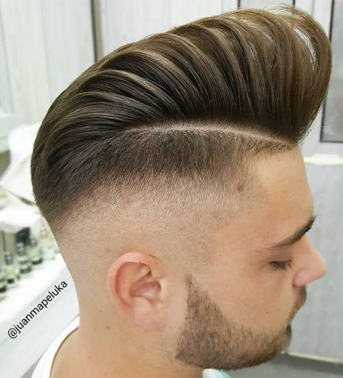 Hög Shiny Pompadour with Faded Sides