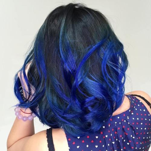Svart Hair With Electric Blue Highlights