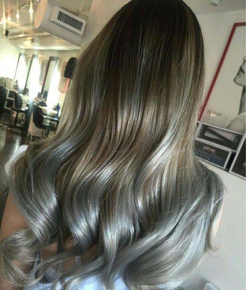 hnedý hair with silver blonde highlights