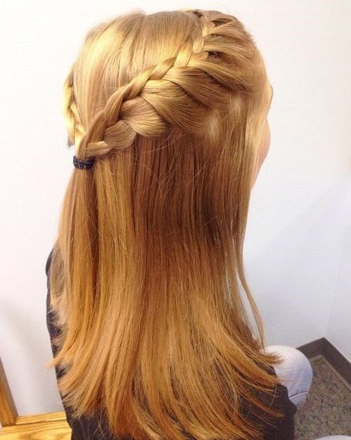Halv Updo With Two Braids