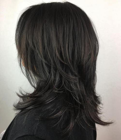 čierna Mid-Length Shag Hairstyle