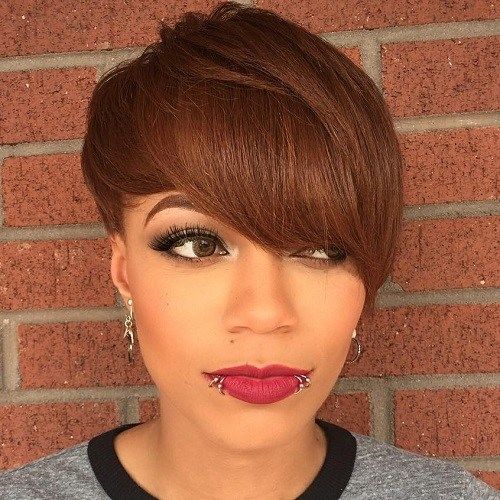 krátky brown hairstyle for black women