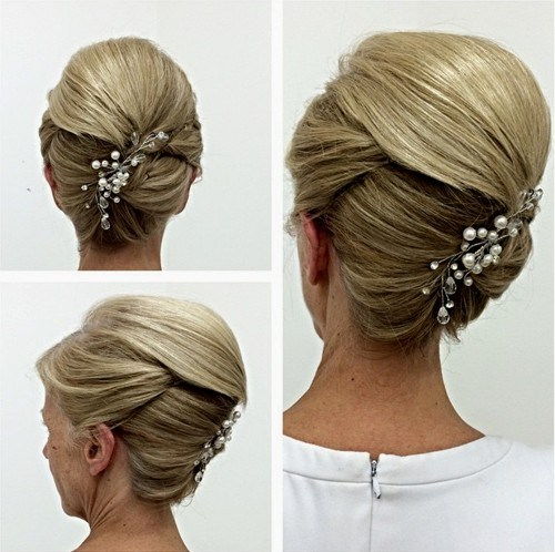 mamă of the bride updo with a bouffant