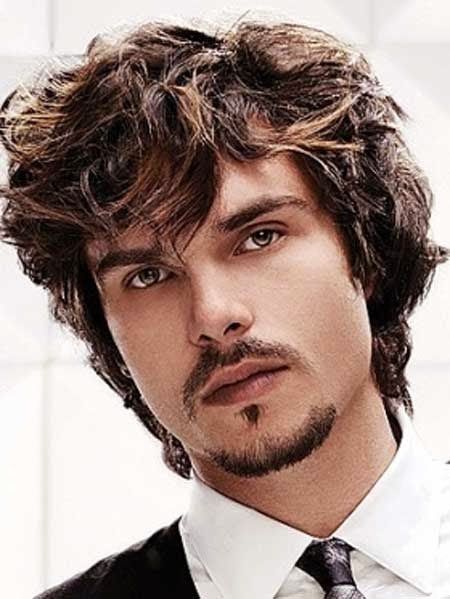 dlho curly hairstyle for men