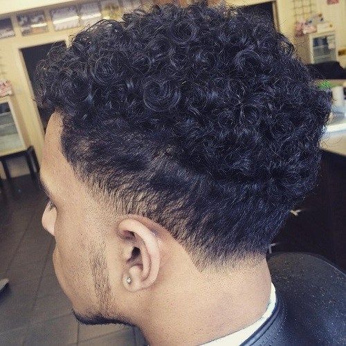 bărbaţi's Curly Short Black Haircut