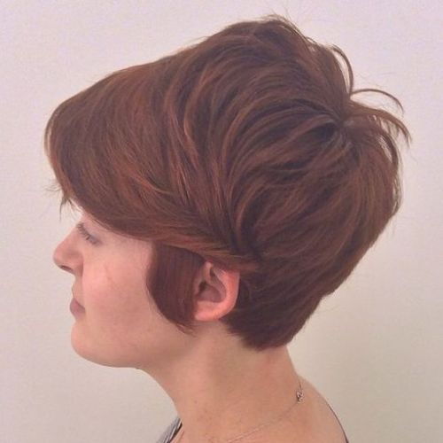 Lång Layered Pixie Hairstyle