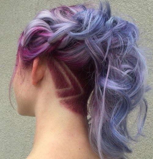 pastell purple ponytail with nape undercut