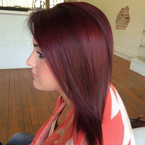 burgundské hair color