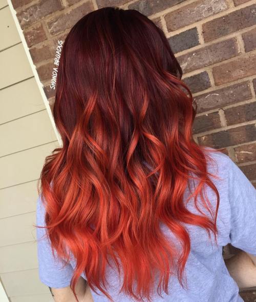 burgundské Hair With Red Ombre Highlights
