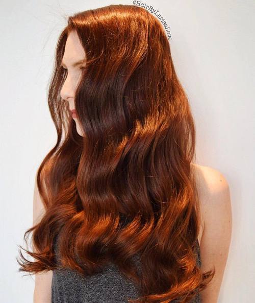 Lång Red Wavy Hairstyle For Thick Hair
