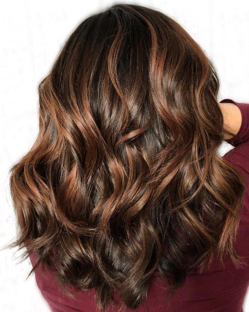 Sijoče Brown Hair With Caramel Highlights