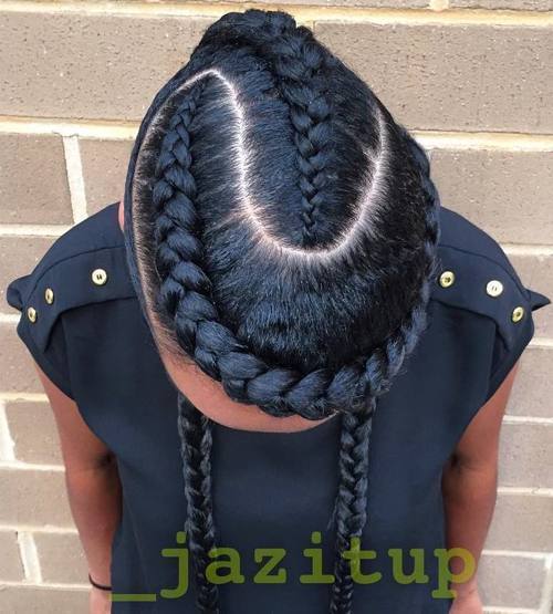 kreativ braided hairstyle with goddess braids