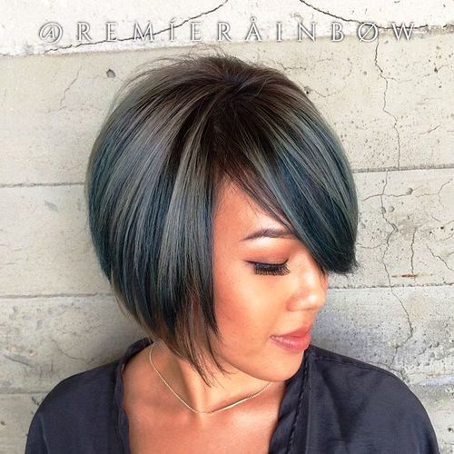 bărbie-lungime layered bob with side bangs