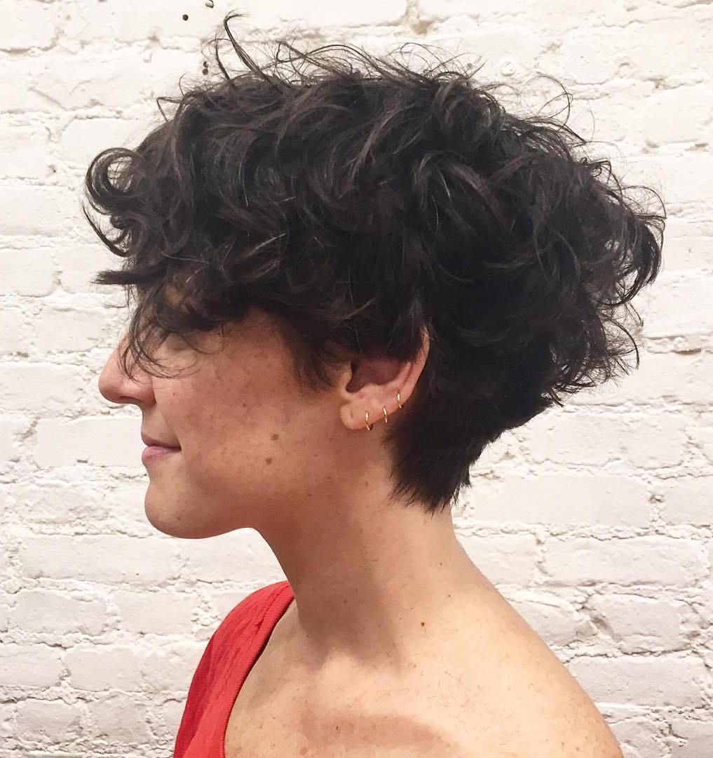Kratek Tapered Haircut For Curly Hair