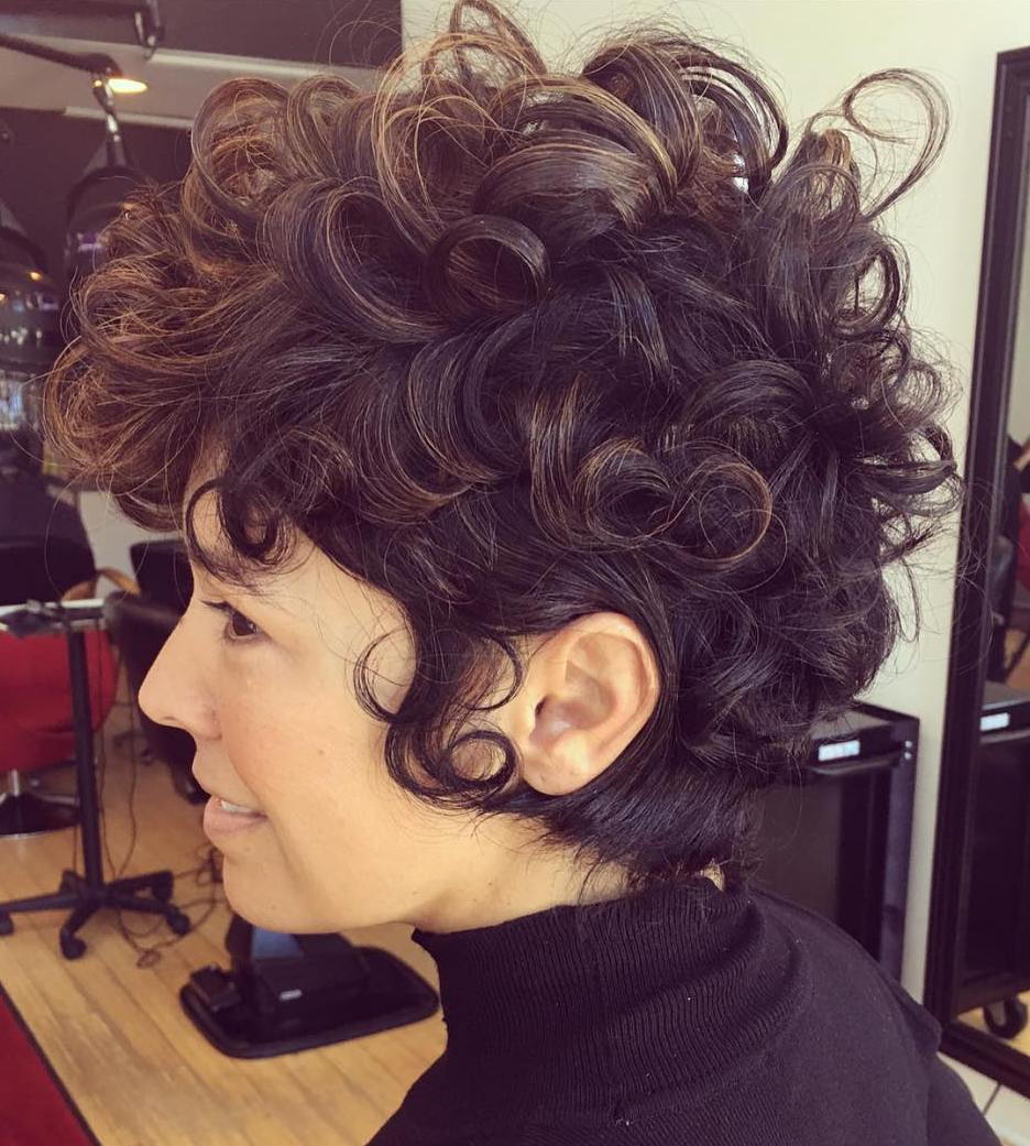 dolga Curly Pixie With Babylights