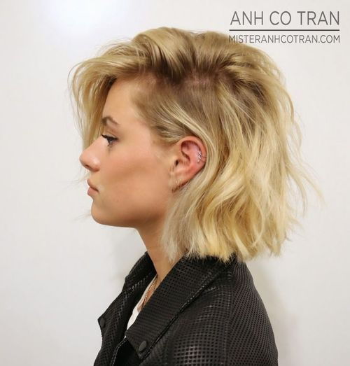 En Line Bob Hairstyle With A Deep Side Part