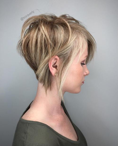 dolga Blonde Pixie With Highlights