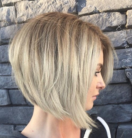rovno Tousled Bob Hairstyle