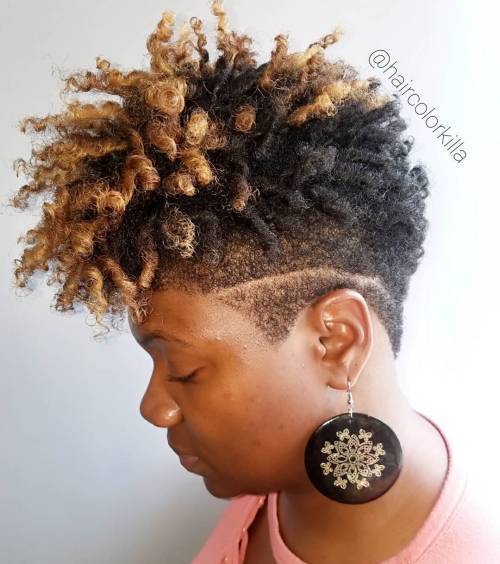 Afroamerikanska Long Top Short Sides Hairstyle