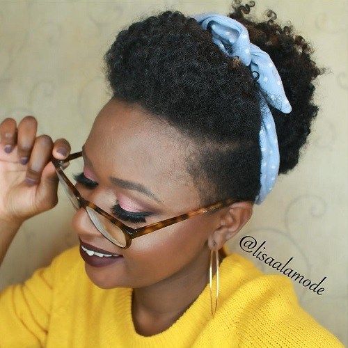 Kort Natural Hairstyle With A Scarf