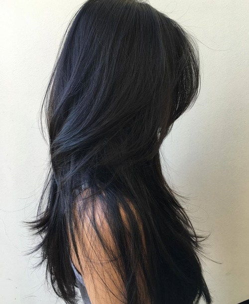 Lung Black Layered Hairstyle