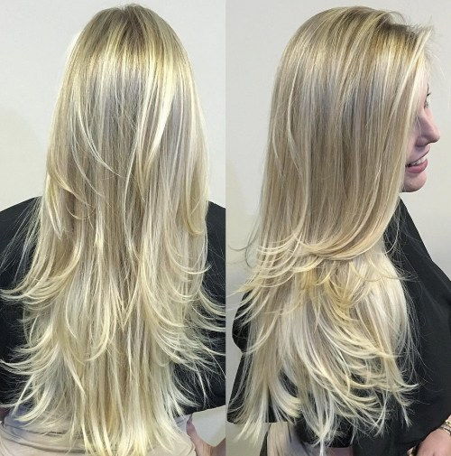 Lung Layered Blonde Hairstyle