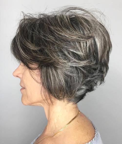 Mic de statura Textured Hairstyle Over 50