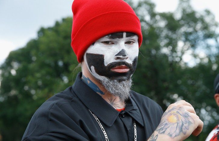 Juggalo Makeup Prevents Involuntary Facial Recognition and Surveillance 2