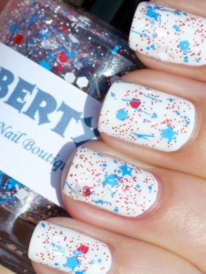 Fab Fatale's fourth of july nail art