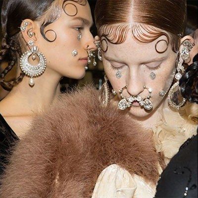 Лице Jewelry at Givenchy