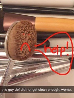 smutsig makeup brush