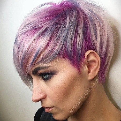 Kort Pastel Purple Hairstyle With Highlights