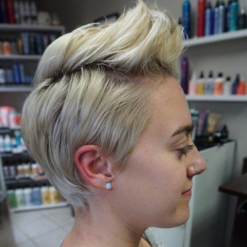 Blond Pixie Fauxhak Hairstyle