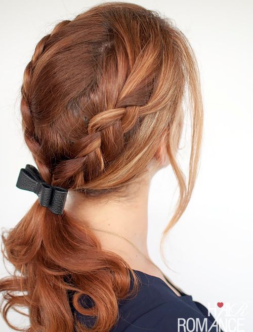 creț low ponytail with two side braids