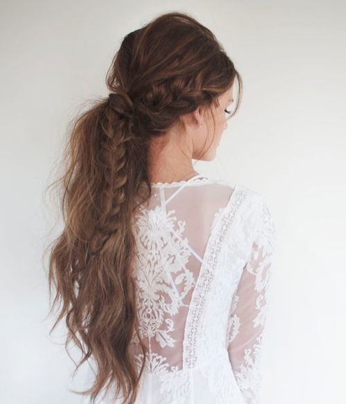 lung messy braided ponytail