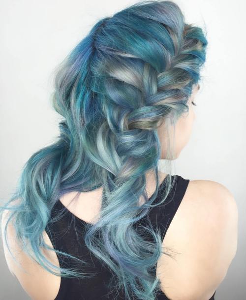 blondă and blue hairstyle with two braids