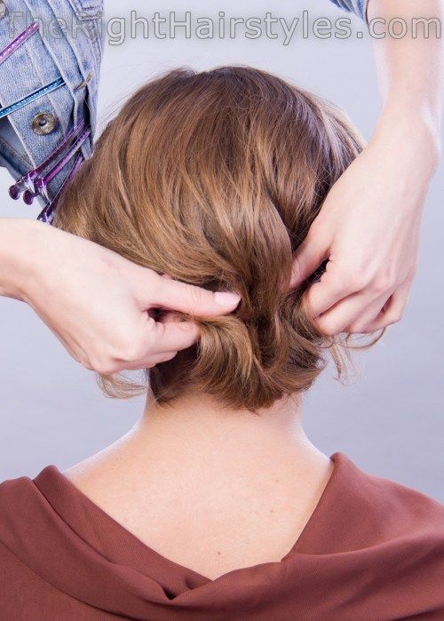 hur to style updo for short hair