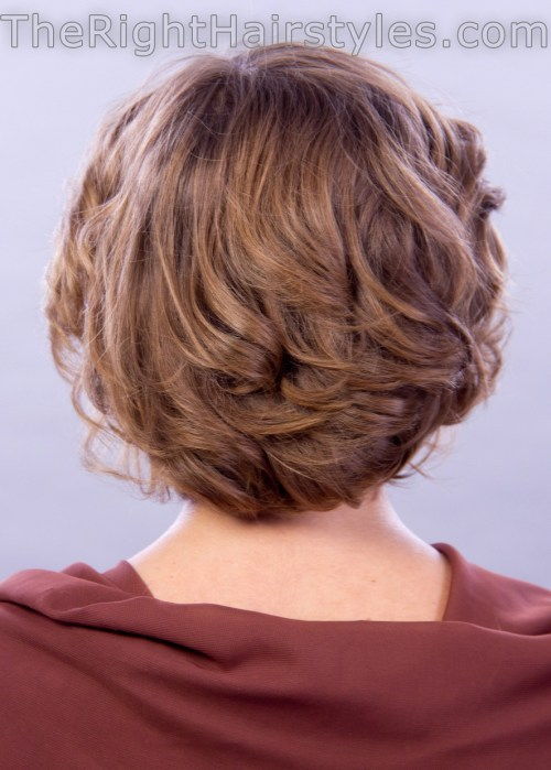 omfattande curly hairstyle for short fine hair