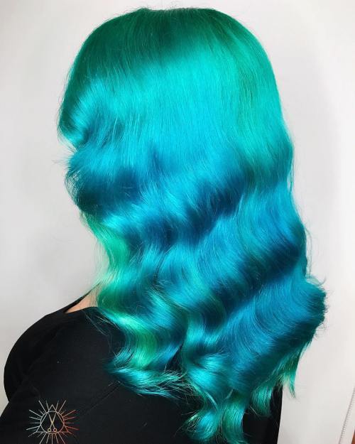 Modrozelený Hair With Highlights