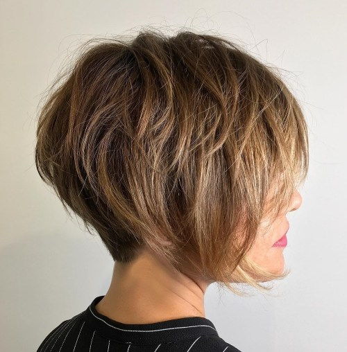 rozstrapatené Layered Long Pixie