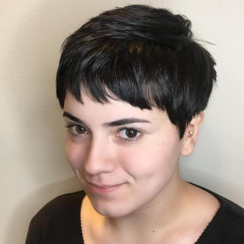 crăpat Pixie With Cropped Bangs
