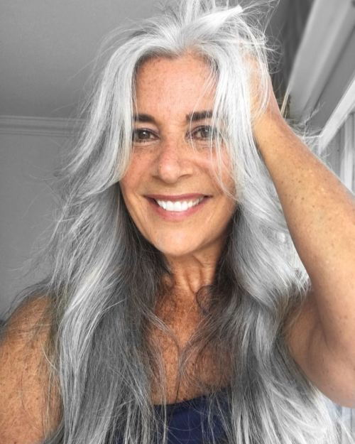 Lång And Gray Hair For Older Women